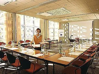 Express Strasbourg - Sud By Ihg Geispolsheim