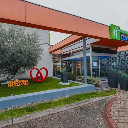 Hotel Express Strasbourg - Sud By Ihg Geispolsheim