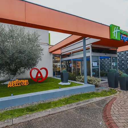 Express Strasbourg - Sud By Ihg Hotell 3*